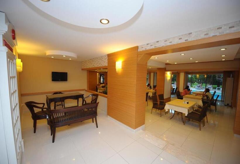 سوییت جونیور, Suite Laguna Otel