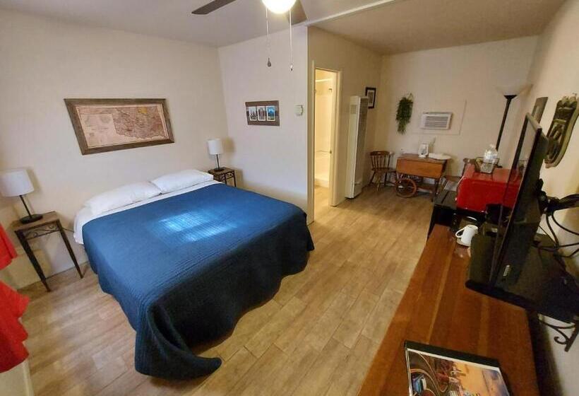 Номер Deluxe, Cactus Inn