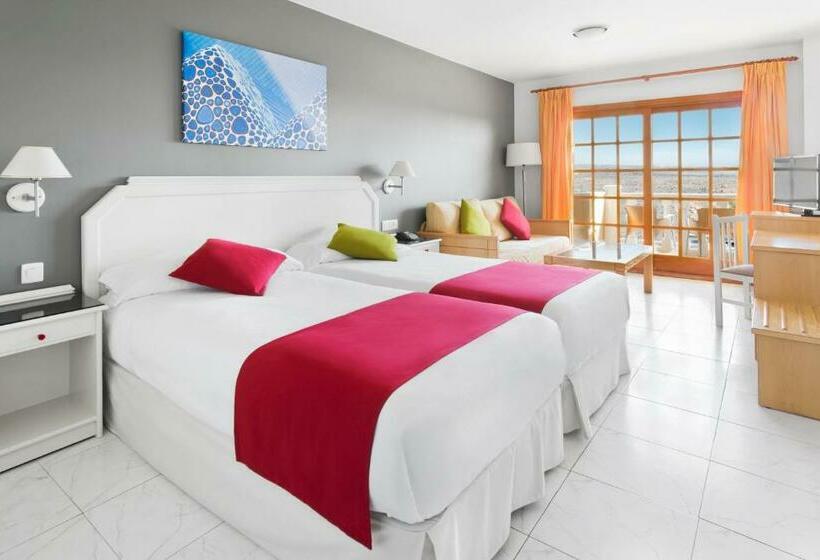 Студия Стандарт, Elba Castillo San Jorge & Antigua Suite
