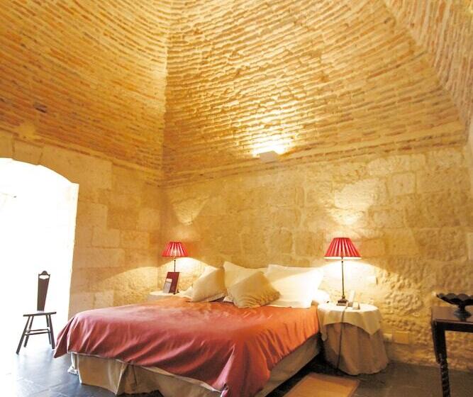 Полулюкс, Posada Real Castillo Del Buen Amor
