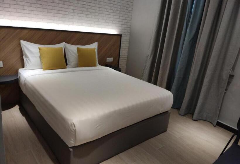 Номер Superior, 99 Seri Kembangan Serdang