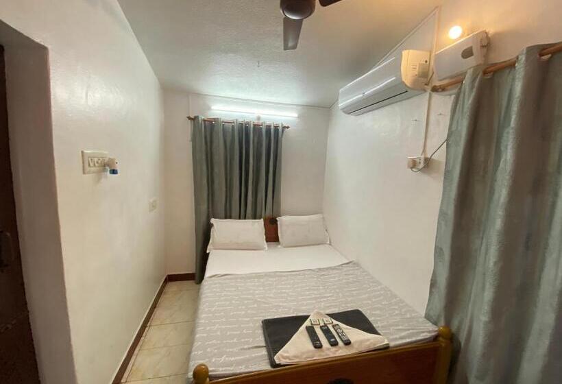 标准间带阳台, The Sea Shelter Home Stay