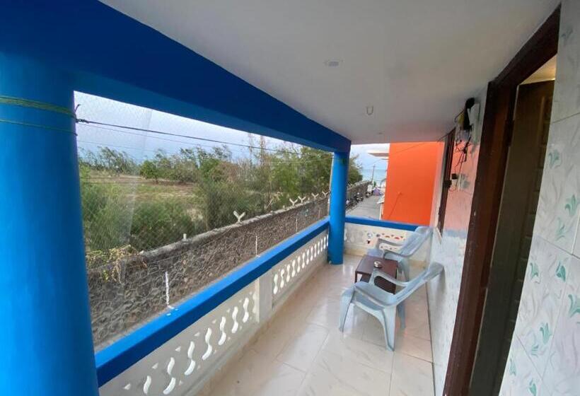 标准间带阳台, The Sea Shelter Home Stay