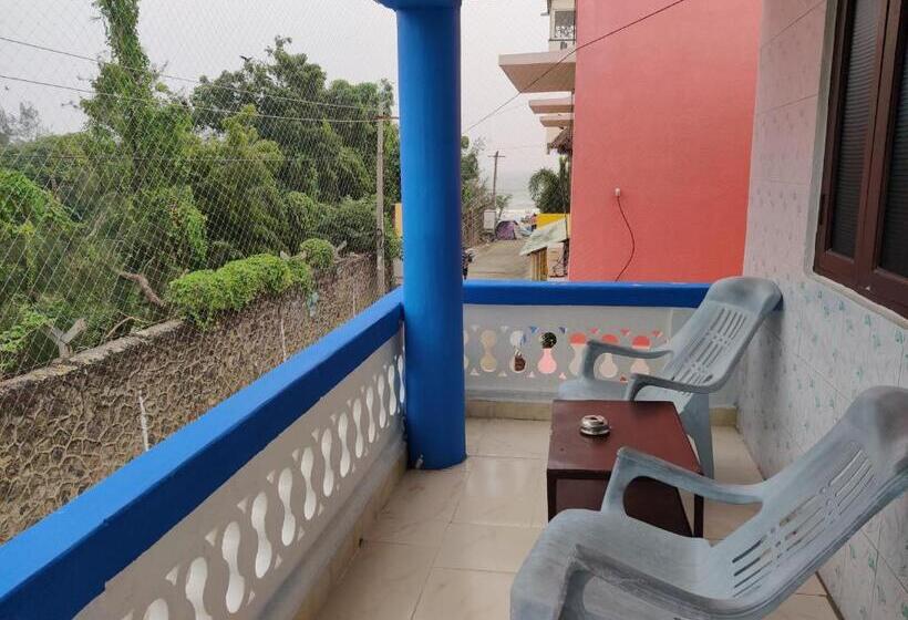 标准间带阳台, The Sea Shelter Home Stay
