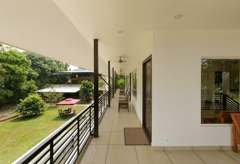 스탠다드 룸 가든 전망, Lhasa Ayurveda And Wellness Resort   A Blusalzz Collection, Kochi, Kerala