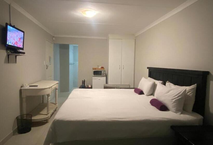 Номер Deluxe с Балконом, Ndzuti Guest House