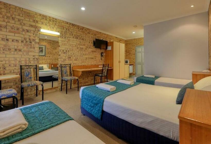 Семейный Номер, Mulga Country Motor Inn