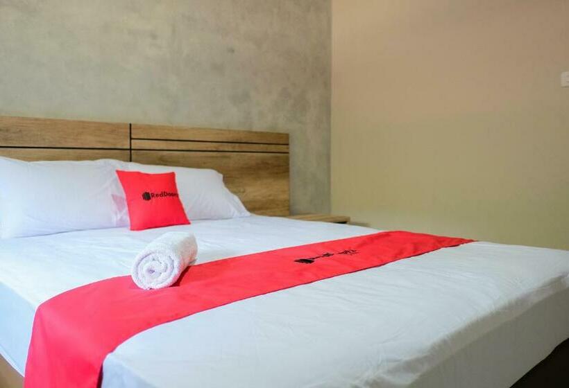 Номер Стандарт, Reddoorz  Near Trans Studio Mall Cibubur 3