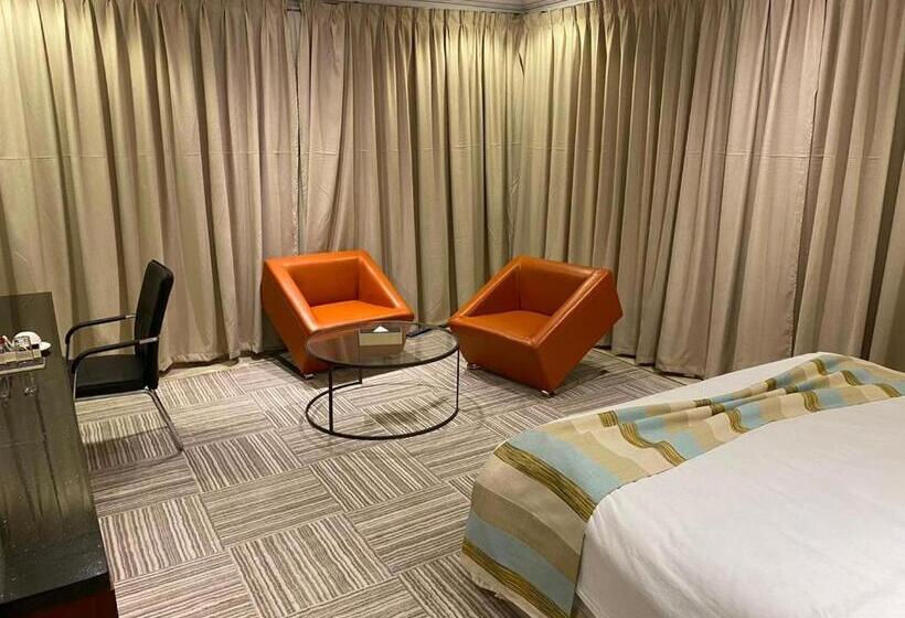 3 Bedroom Suite, Al Wadaq