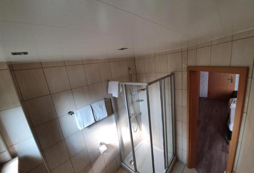 Номер Стандарт, Zum Buchenberg
