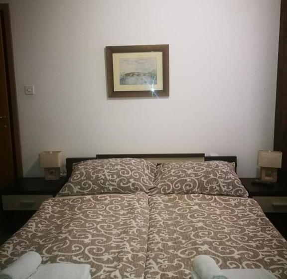 Номер Стандарт, Rooms Aračić