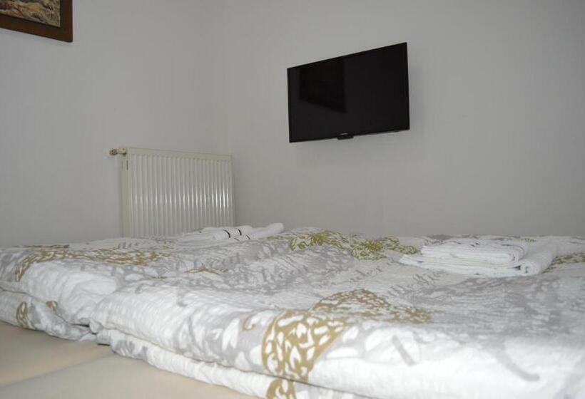 Четырехместный Номер Стандарт, Rooms Aračić