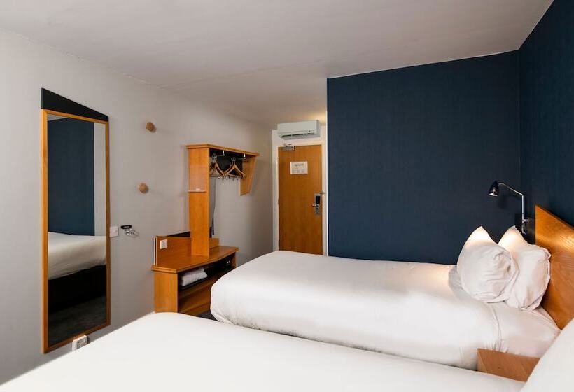 스탠다드 룸, Holiday Inn Express Newport, An Ihg