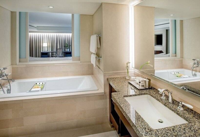 주니어 스위트, Intercontinental Boston, An Ihg