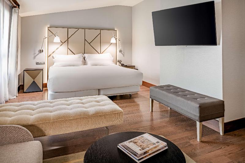 Номер Премиум, NH Collection León Plaza Mayor