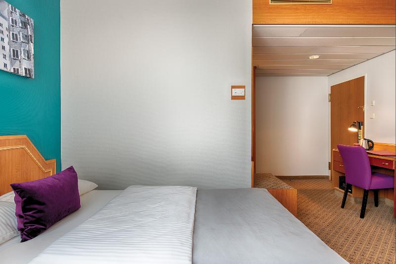 Номер Superior, Leonardo Hotel Düsseldorf City Center