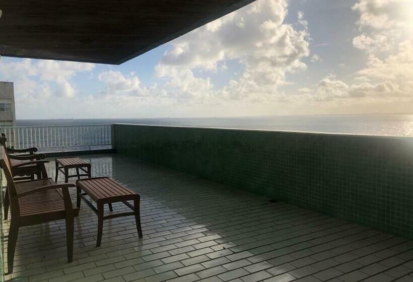 Family Suite, Rede Andrade Barra
