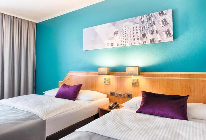 Номер Комфорт, Leonardo Hotel Düsseldorf City Center