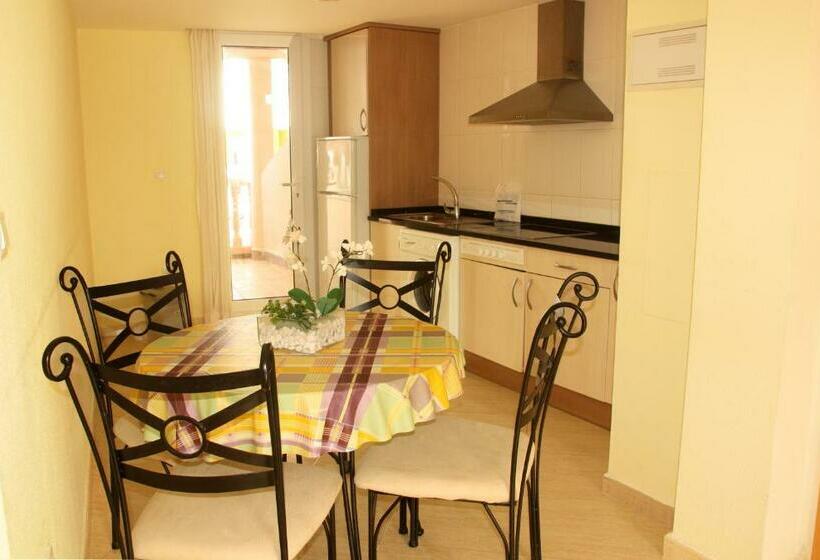 带3个卧室的公寓, Apartamentos Marcomar 3000