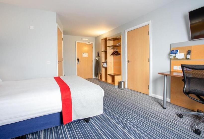 身障者適用スタンダードルーム, Holiday Inn Express Dunfermline, An Ihg