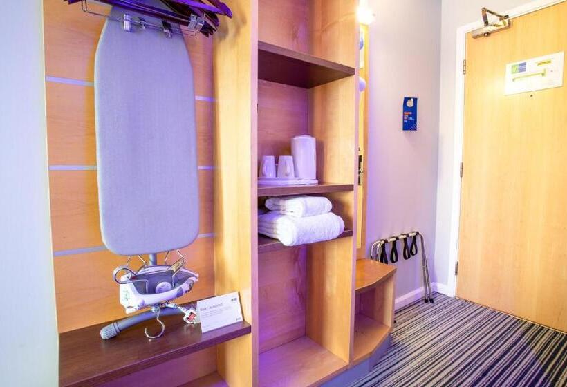 スタンダードルーム, Holiday Inn Express Dunfermline, An Ihg