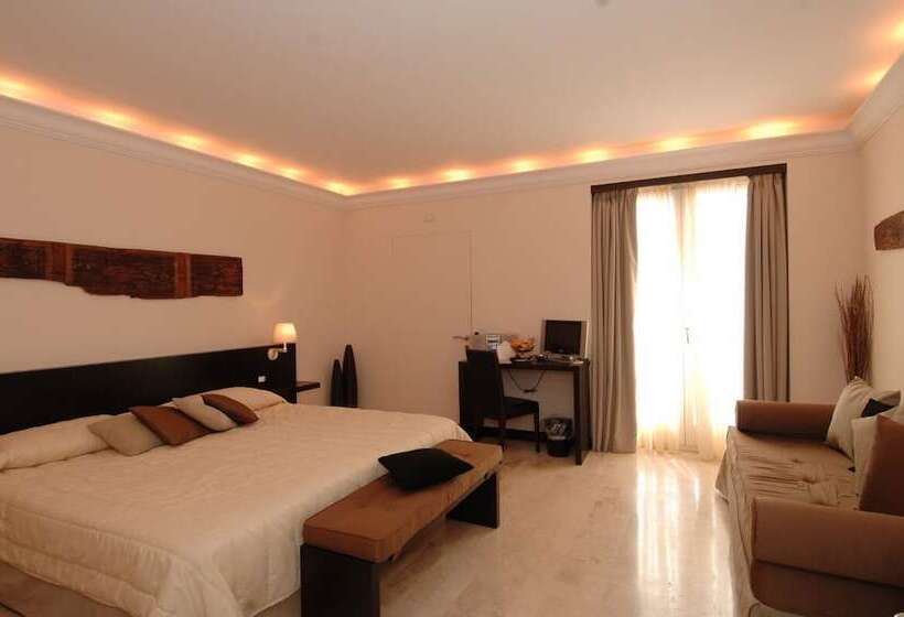 اتاق لوکس, Ucciardhome