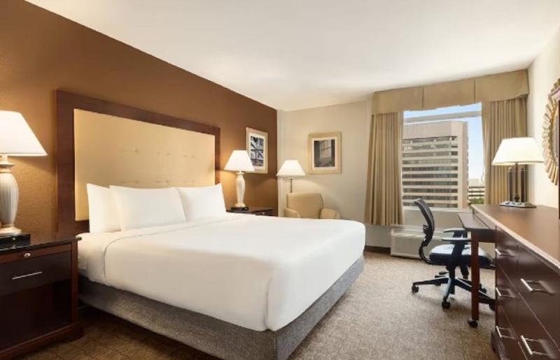 장애인을 위한 스탠다드 룸, Crowne Plaza Crystal City Washington, D.c., An Ihg