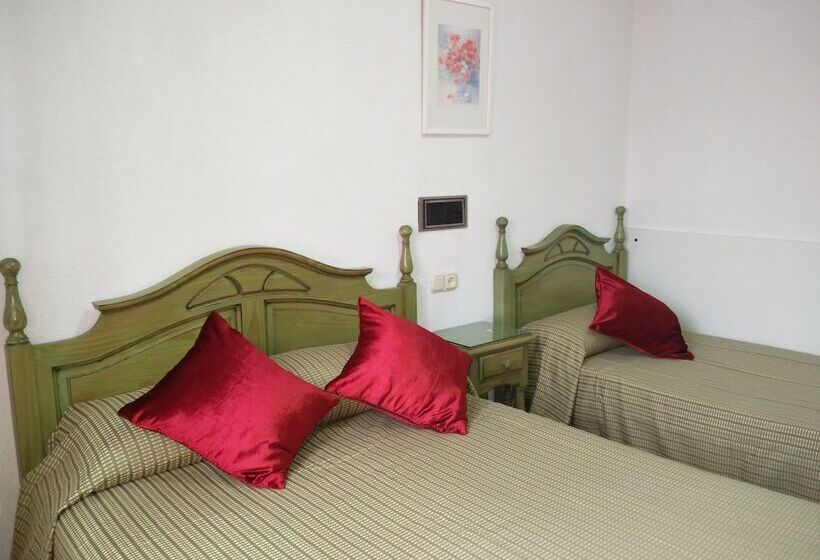 اتاق استاندارد سه نفره, Eco Hotel Toledo