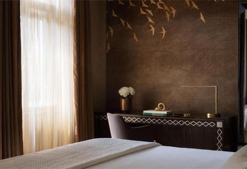 디럭스 룸, Anantara New York Palace Budapest   A Leading Hotel Of The World