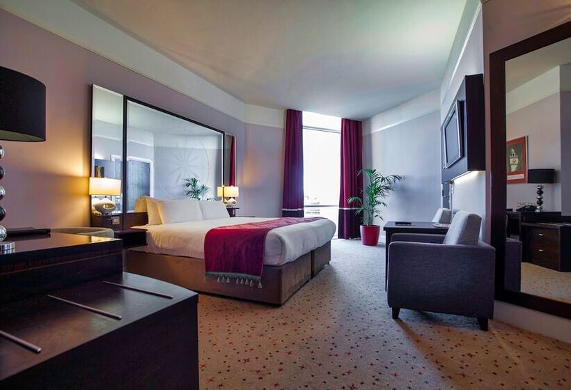 Семейный Номер, Carlton Hotel Blanchardstown