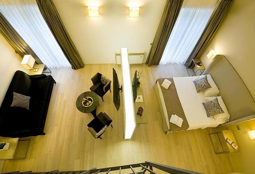 سوییت جونیور, Relais Dell'Olmo
