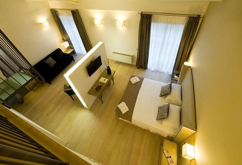 سوییت جونیور, Relais Dell'Olmo