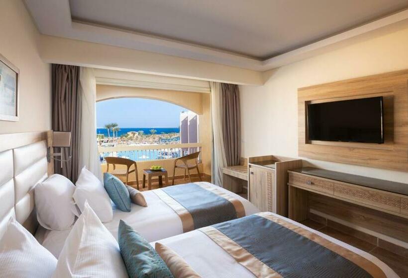 Номер Deluxe Вид на Море Боковой, Beach Albatros Aqua Park   Hurghada