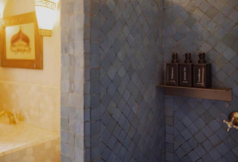اتاق سوپریور با تخت بزرگ, Outsite Marrakesh