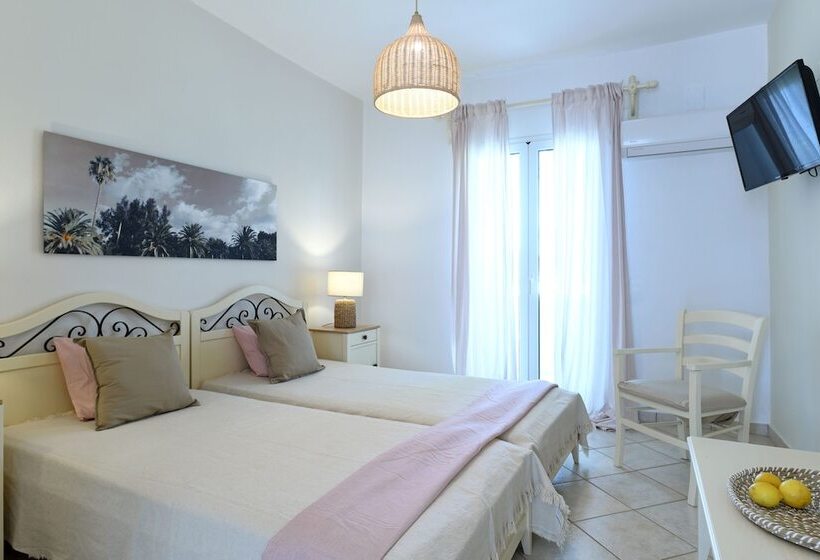 Номер Стандарт Вид на Сад, Asteras Paradise