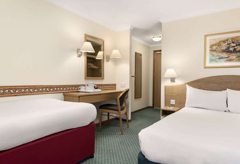 Номер Стандарт, Days Inn By Wyndham Donington