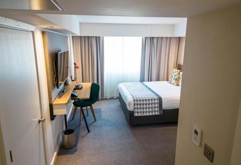 اتاق لوکس با تخت بزرگ, Holiday Inn South Normanton M1, Jct.28, An Ihg