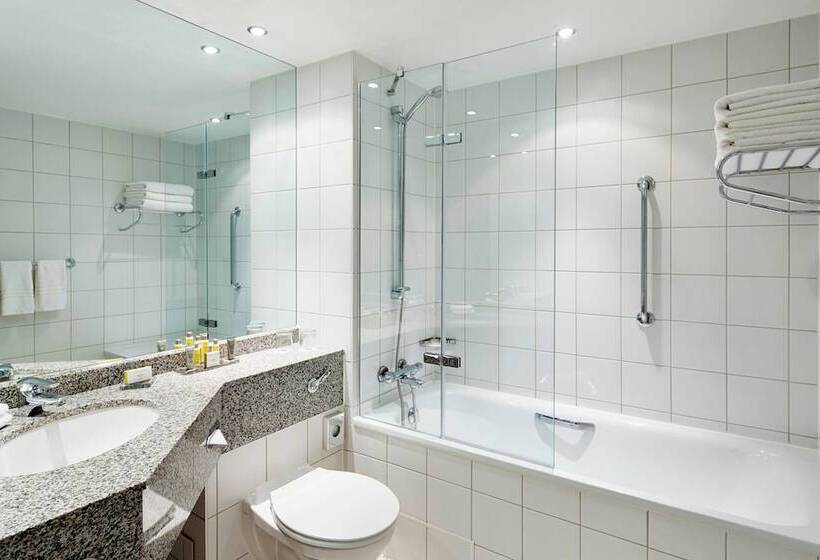 Номер Deluxe, Leicester Marriott