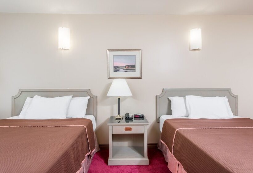 ２ダブルベッドのスタンダードルーム, London Travel Inn