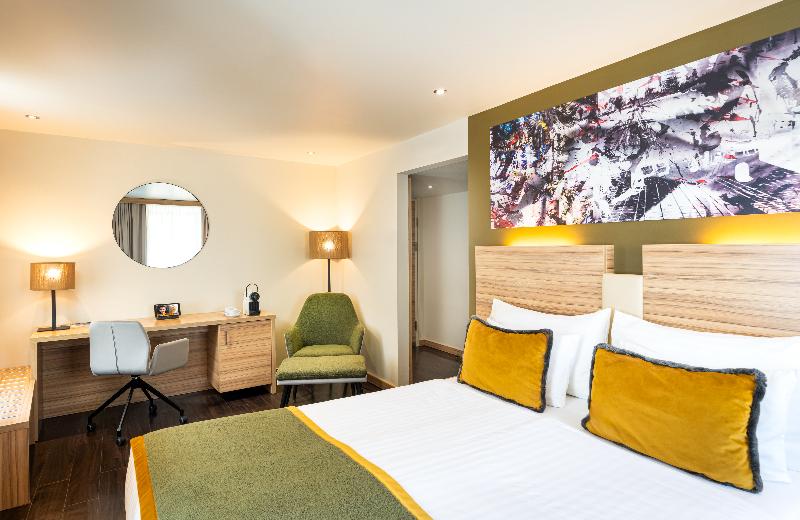 Люкс Кровать Кинг, Royal Hotel Edmonton Airport Trademark Collection By Wyndham