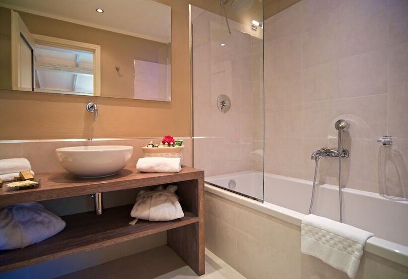 Номер Superior, Villa Di Piazzano   Small Luxury Hotels Of The World