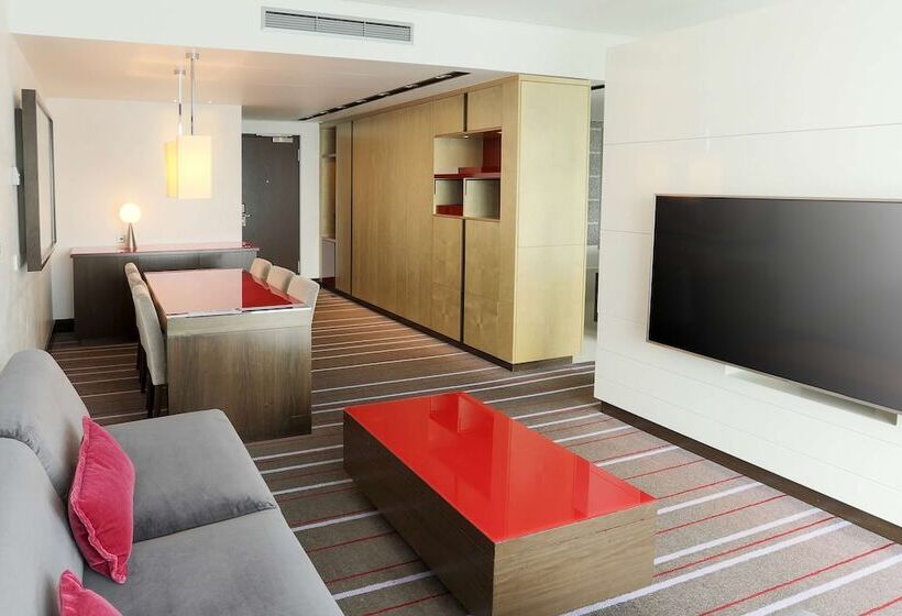 Люкс, Radisson Blu Media Harbour Hotel, Düsseldorf