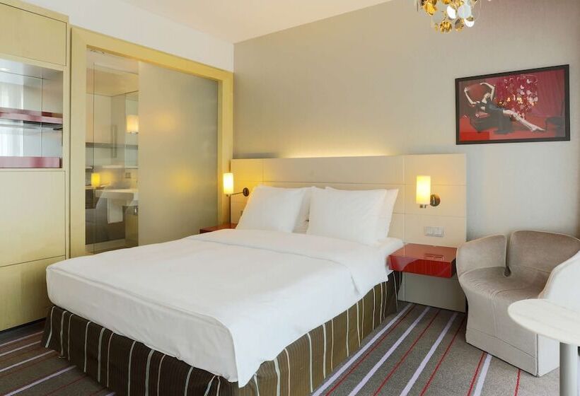 Номер Superior, Radisson Blu Media Harbour Hotel, Düsseldorf