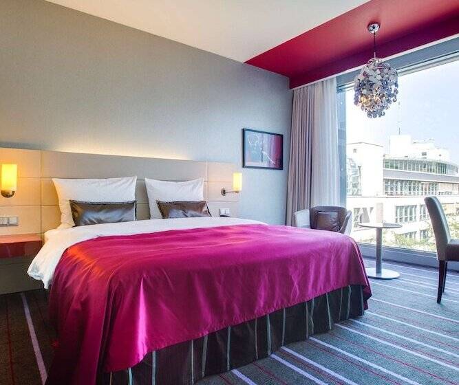 Номер Superior, Radisson Blu Media Harbour Hotel, Düsseldorf
