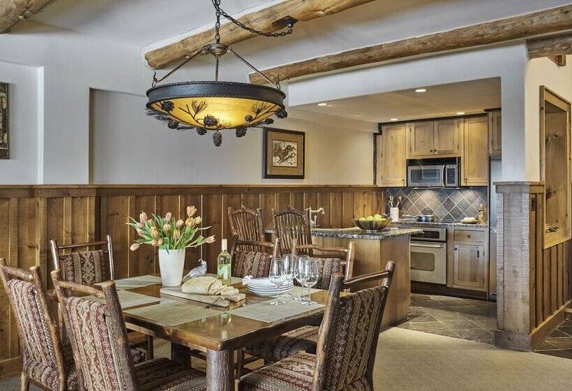 Люкс 2 Спальни, The Whiteface Lodge