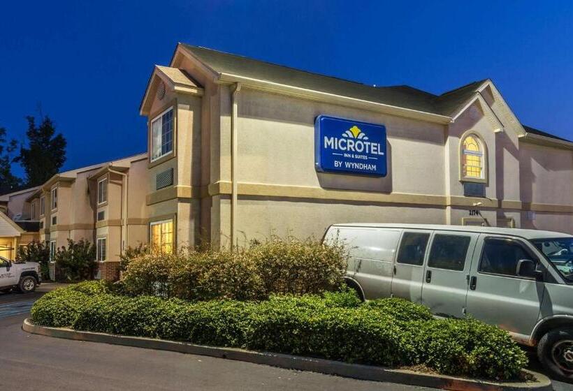 Номер Стандарт Адаптированный для Инвалидов, Microtel Inn & Suites By Wyndham Auburn