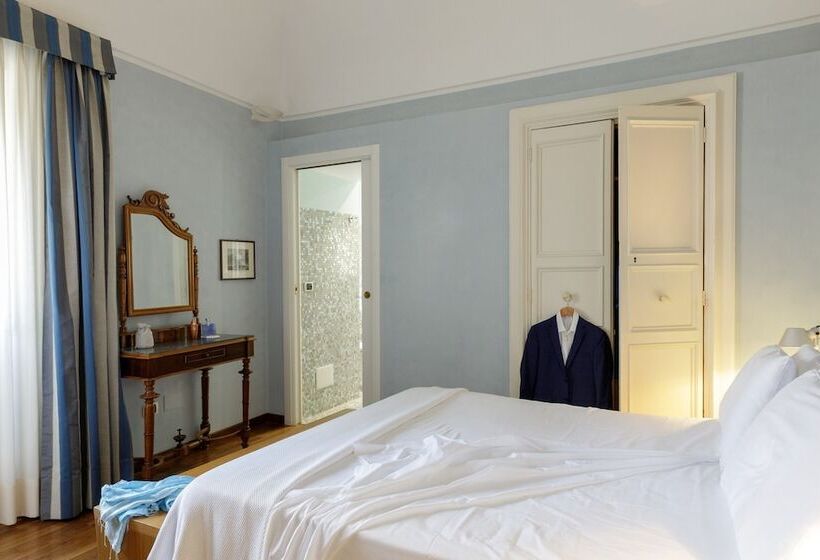 Classic-huone, Palazzo Papaleo