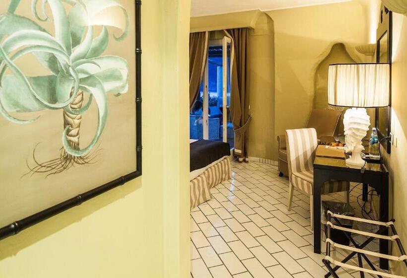 اتاق لوکس, Therasia Resort Sea And Spa   The Leading Hotels Of The World