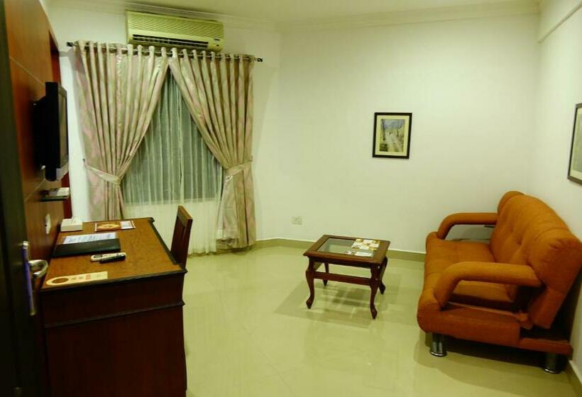 Номер Deluxe, Kallelys Park Inn, Chalakudy ,thrissur
