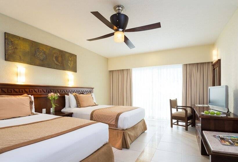 Quarto Deluxe Vista Jardim, Bluebay Grand Esmeralda - All Inclusive